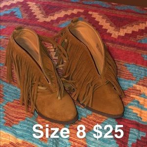 Fringe bootie shoes